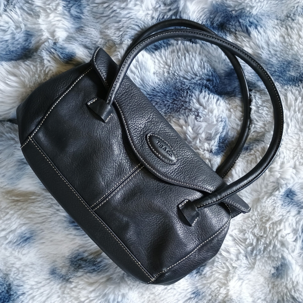 Black pebbled leather handbag by Tig & Co., designer handbag, Baguette purse